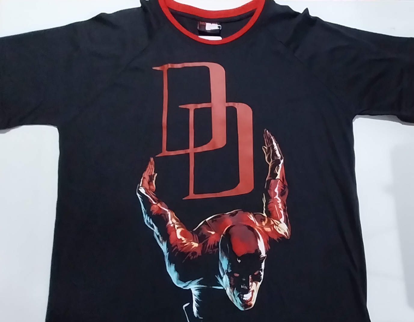 T-Shirt – Marvel – Daredevil Simbolo e Personaggio –...
